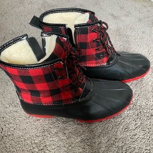 insulated rain boots